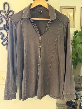 Cable & Gauge Washed Charcoal Gray Button-Down Shirt